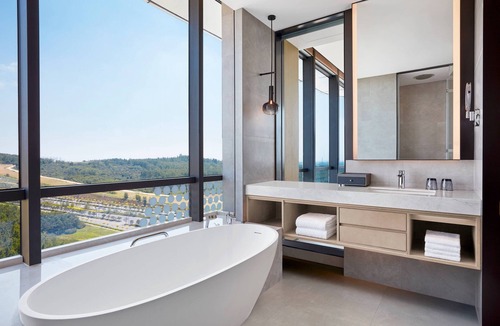 Qinhuangdao City Center Hotel | Courtyard by Marriott Qinhuangdao