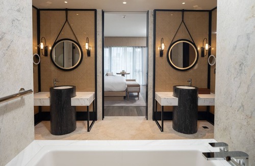 Sanjiang Hotel | Courtyard by Marriott Liuzhou Sanjiang