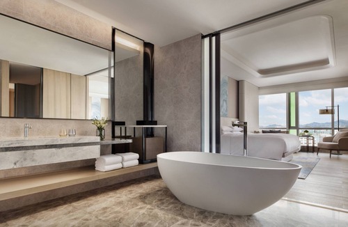 Hepingcun Hotel | Courtyard by Marriott Shenzhen Northwest