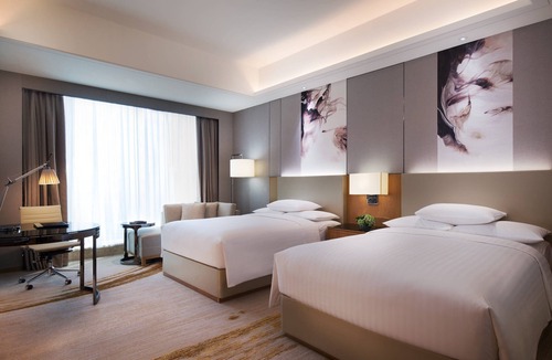 Zhengdong New Area Hotel | Courtyard by Marriott Zhengzhou East