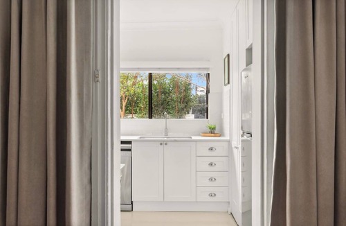 Paddington Apartment | Courtyard Studio Charm in the Heart of Paddington