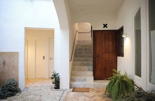 Jordan Apartment | Cozy 2-bedroom apartment in enjoyable Kowloon with WiFi, AC