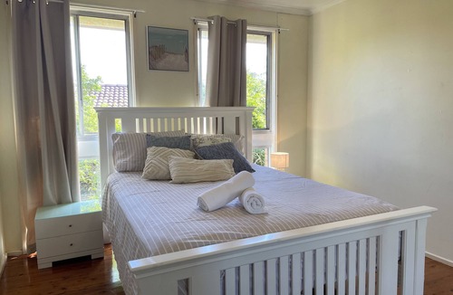 Eschol Park House | Cozy 3 bedroom house at Eschol Park - good location, convenient and comfortable