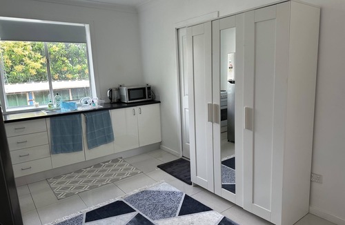 Busby Apartment | Cozy and private one bedroom studio with double bed for couples or single