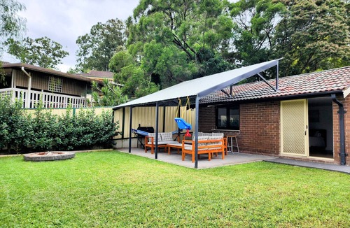 Cranebrook Apartment | Cozy Getaway at the base of the Blue Mountains