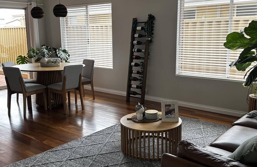 Dalyellup House | Cozy Hampton Escape