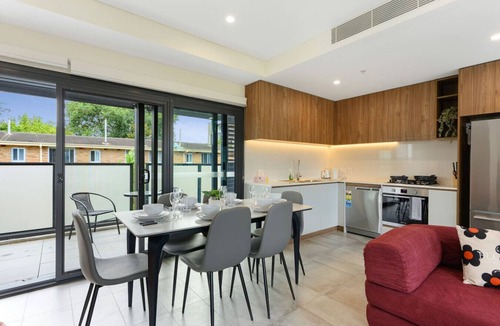Marrickville Apartment | Cozy Marrickville 2BR | 10 Min Walk to Train