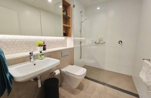 Erskineville Apartment | Cozy Newly 1Bed Apt in Erskineville CBD