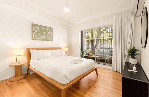 Woolloomooloo Apartment | Cozy Open-Plan Studio With Pool Access Near Wharf
