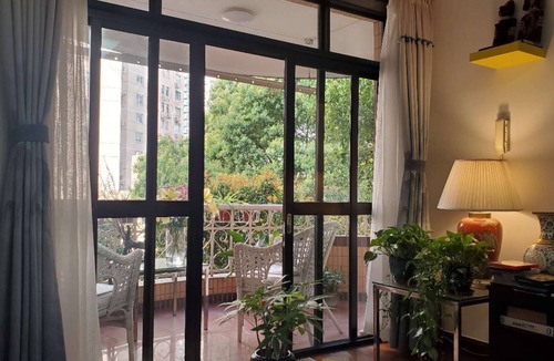 Xuhui Apartment | Cozy Room and Beautiful Apartment in the Center of the Former French District
