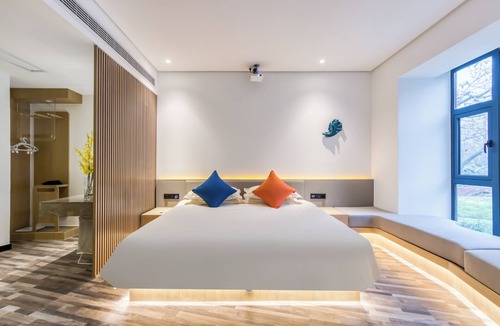 Gongchenqiao Hotel | Cozylife Hotel Canal
