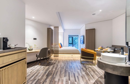 Gongchenqiao Hotel | Cozylife Hotel Canal