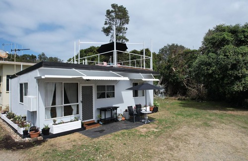 Crowdy Head House | Crowdy Beach House - 50 meters to the beach