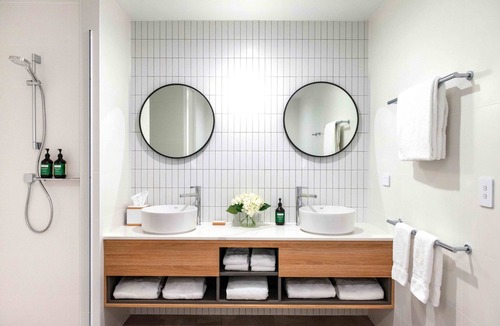 Adelaide Central Business District Hotel | Crowne Plaza Adelaide by IHG