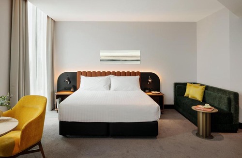Mawson Lakes Hotel | Crowne Plaza Adelaide Mawson Lakes by IHG