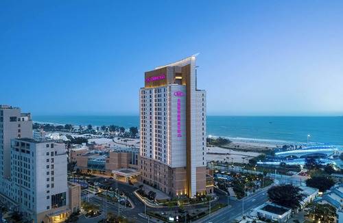 Zhongjie Subdistrict Hotel | Crowne Plaza Beihai Silver Beach by IHG