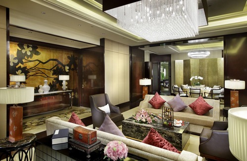 Xindu Hotel | Crowne Plaza Chengdu Panda Garden by IHG - Near Panda Base