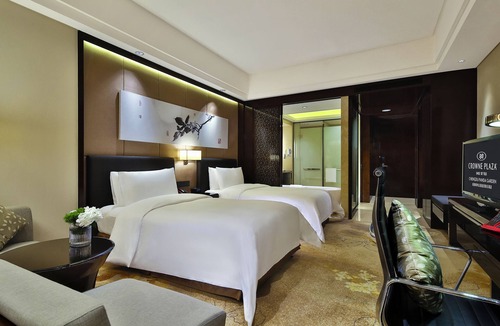 Xindu Hotel | Crowne Plaza Chengdu Panda Garden by IHG - Near Panda Base
