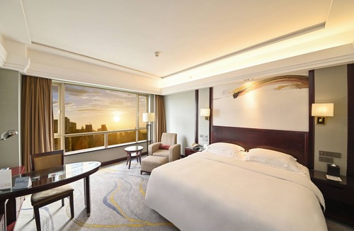 Haishu Hotel | Crowne Plaza City Center Ningbo by IHG