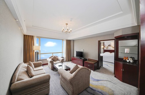 Haishu Hotel | Crowne Plaza City Center Ningbo by IHG