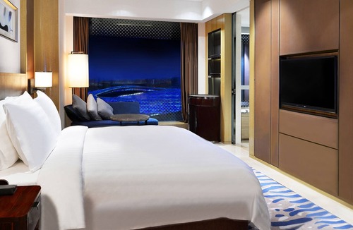 Xi Gang Hotel | Crowne Plaza Dalian Sports Center by IHG