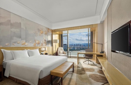 Taijiang District Hotel | Crowne Plaza Fuzhou Riverside by IHG