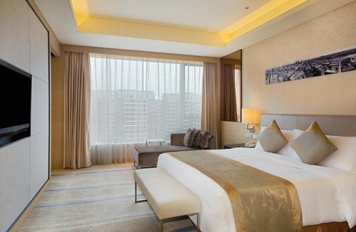 Huadu Hotel | Crowne Plaza Guangzhou Huadu by IHG