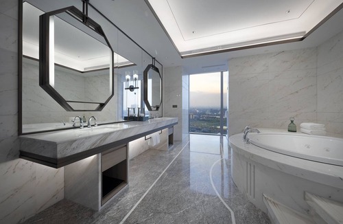 Yuhang Qu Hotel | Crowne Plaza Hangzhou Linping by IHG