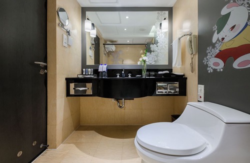 Xuhui Hotel | Crowne Plaza Hotel Shanghai by IHG