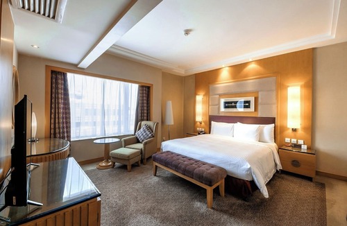 Xuhui Hotel | Crowne Plaza Hotel Shanghai by IHG