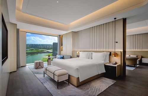Kunshan Hotel | Crowne Plaza Kunshan East by IHG