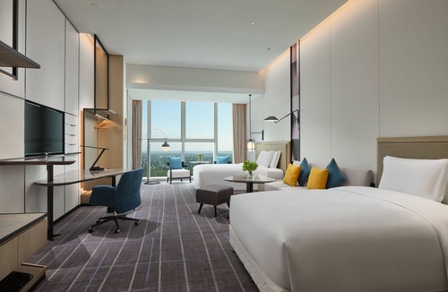 Sanxingzhen Hotel | Crowne Plaza Qidong by IHG