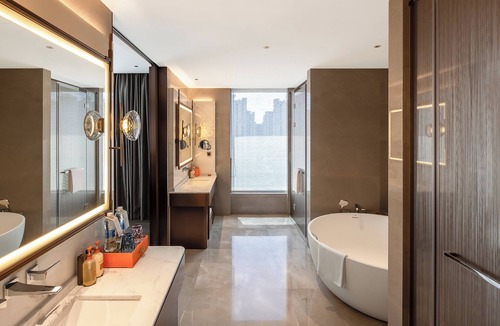 Licang Hotel | Crowne Plaza Qingdao Jinshui by IHG