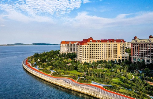 Huangdao Hotel | Crowne Plaza Qingdao Oriental Movie Metropolis by IHG