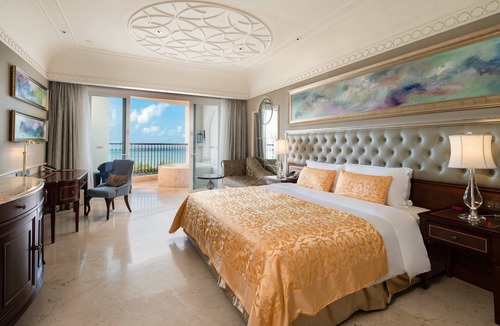 Tianya District Hotel | Crowne Plaza Resort Sanya Bay by IHG