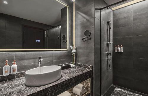 Jinshan Hotel | Crowne Plaza Shanghai Jinshan by IHG