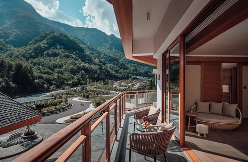 Shennongjia Hotel | Crowne Plaza Shennongjia by IHG