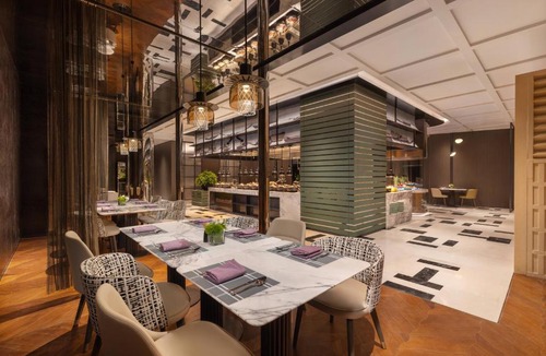Wuzhong Hotel | Crowne Plaza Suzhou Taihu Lake by IHG