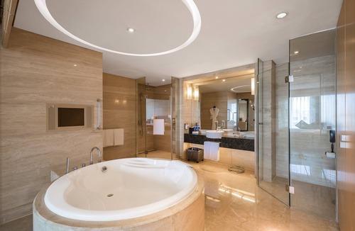 Dongli Hotel | Crowne Plaza Tianjin Binhai by IHG
