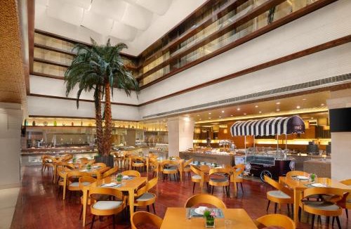 Tanggu Hotel | Crowne Plaza Tianjin Binhai Center by IHG