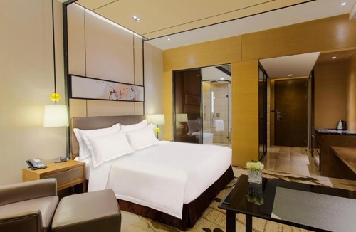 Xiqing Qu Hotel | Crowne Plaza Tianjin Meijiangnan by IHG