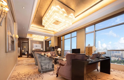 Fangcheng Hotel | Crowne Plaza Xiangyang by IHG