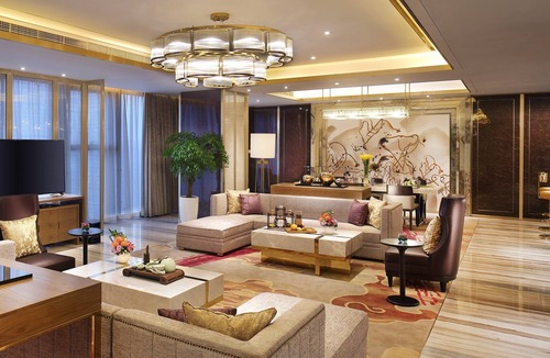 Cuiping District Hotel | Crowne Plaza Yibin by IHG