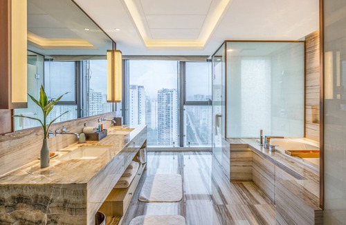 Cuiping District Hotel | Crowne Plaza Yibin by IHG