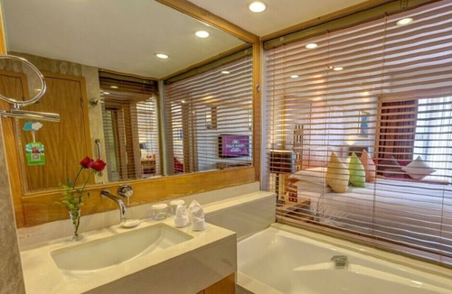 Chikan District Hotel | Crowne Plaza Zhanjiang, an IHG Hotel