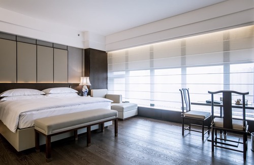Chikan District Hotel | Crowne Plaza Zhanjiang, an IHG Hotel