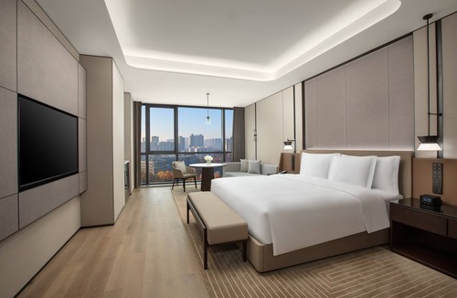 Zhongyuan District Hotel | Crowne Plaza Zhengzhou High Tech Zone by IHG