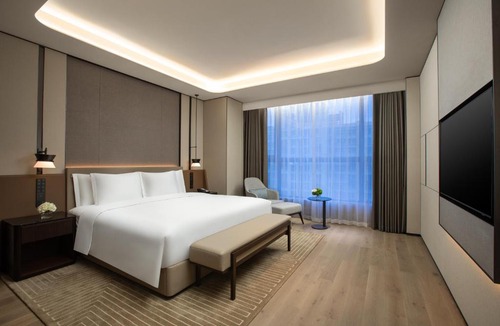 Zhongyuan District Hotel | Crowne Plaza Zhengzhou High Tech Zone by IHG