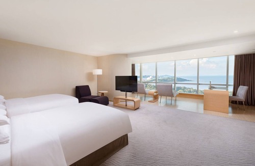 Zhuhai Jida Hotel | Crowne Plaza Zhuhai City Center by IHG