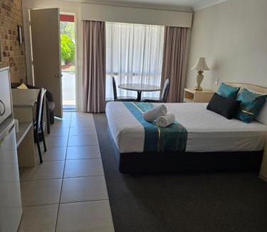 Crows Nest Hotel | Crows Nest Motel
